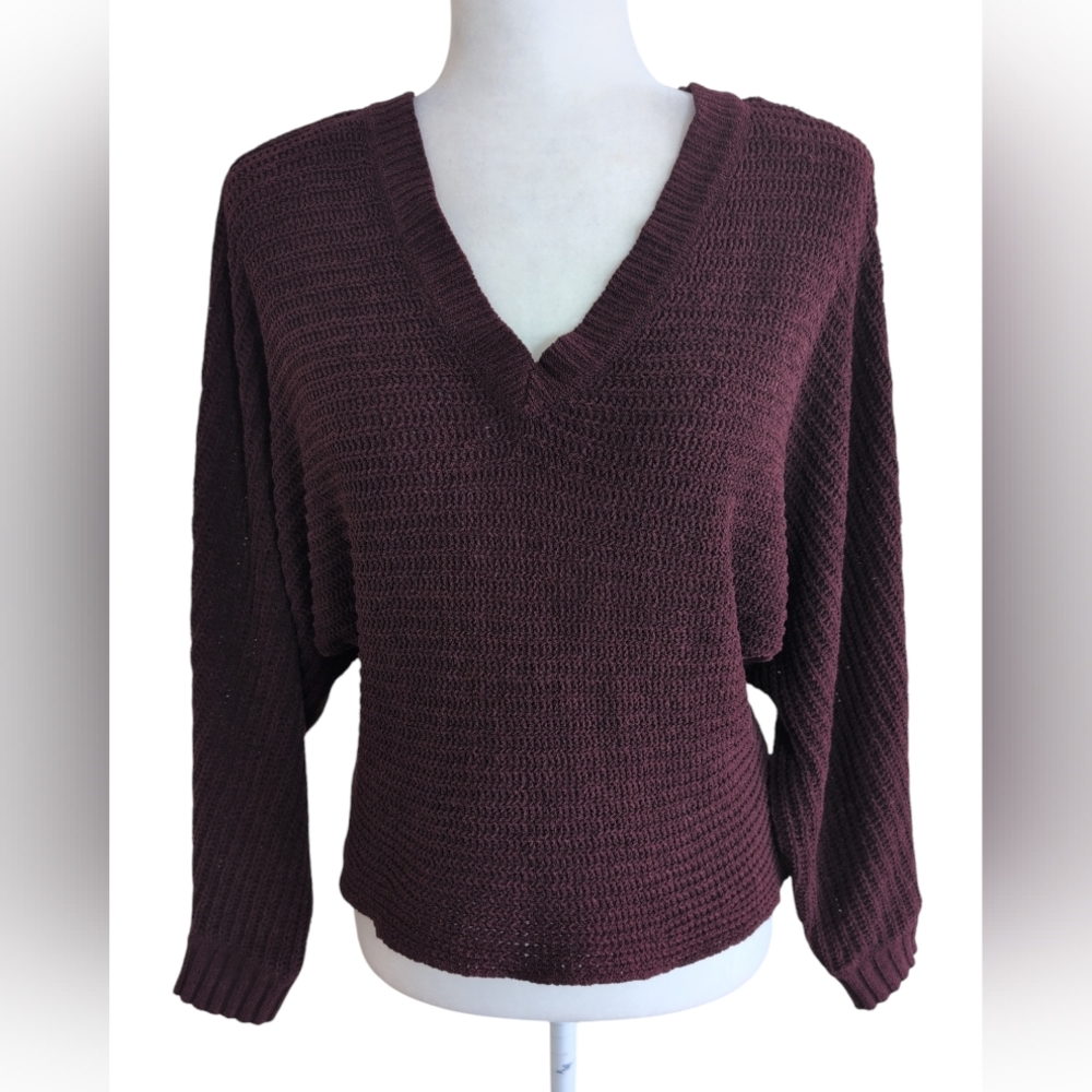 American Eagle Outfitters Sweater Women's S-M Dolman Sleeve Burgundy V-neck‎